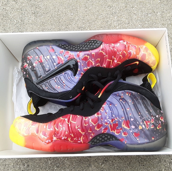 Shoes - Picture 4 of 6